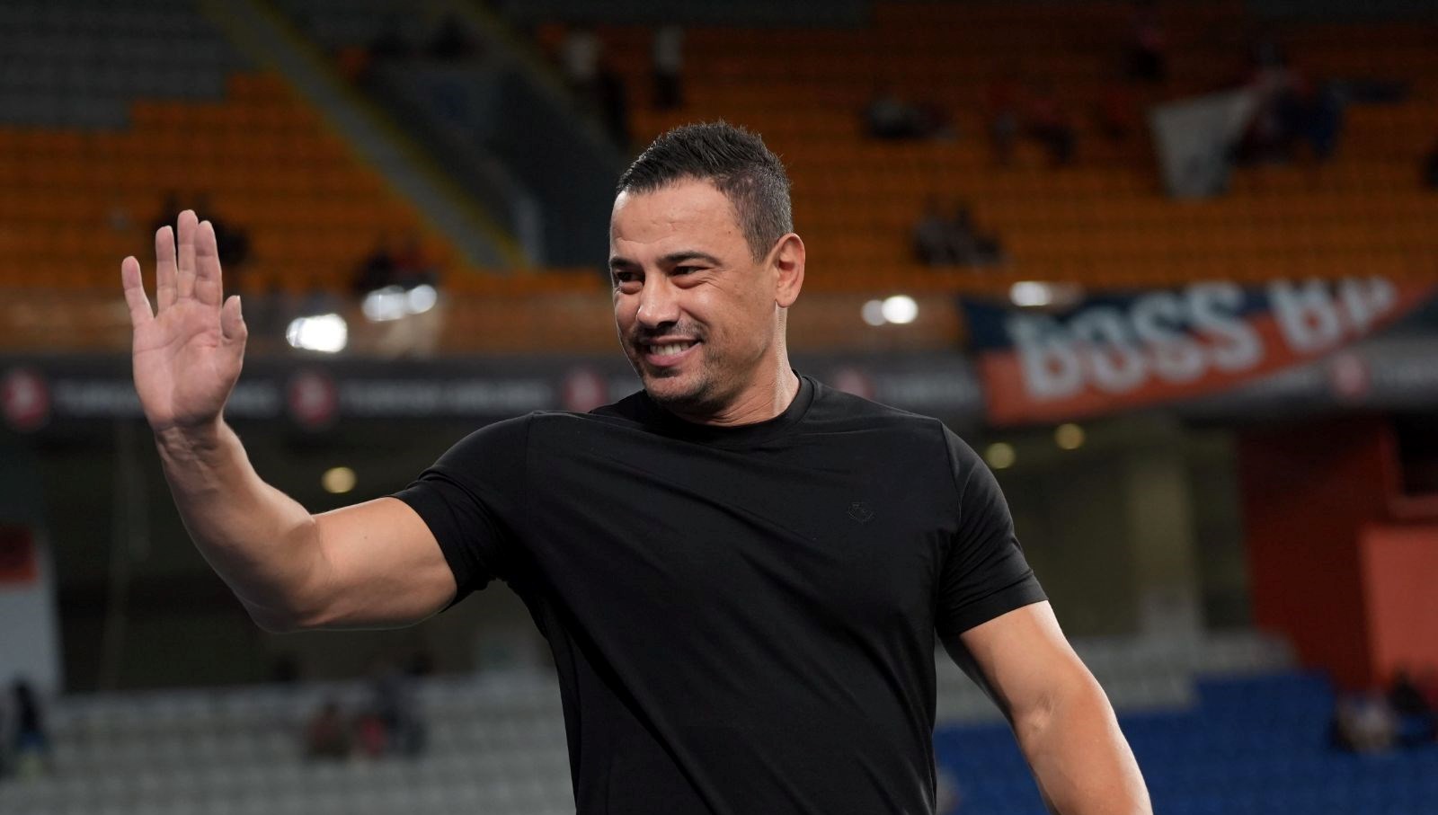 cagdas atan basaksehir tarihine gecti aYz7Irwf