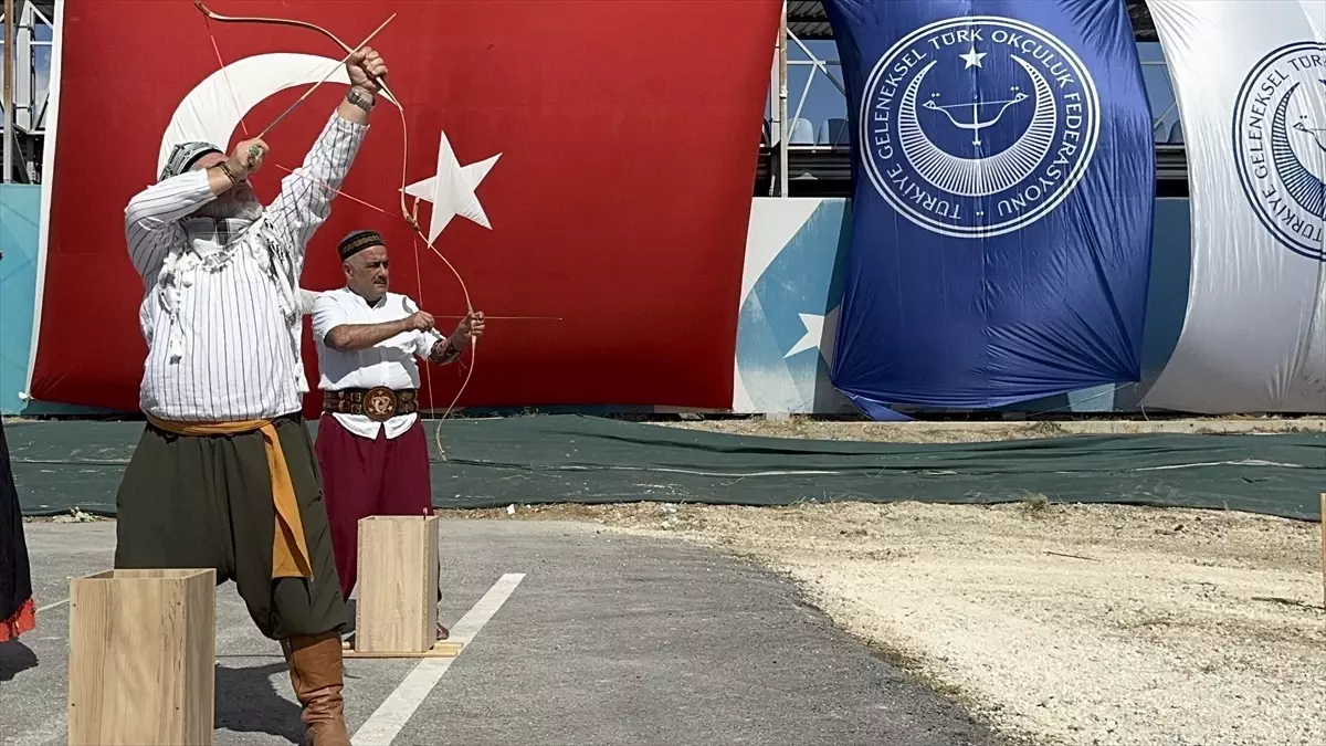 konyada geleneksel okculuk sampiyonasi MPL5UUOs