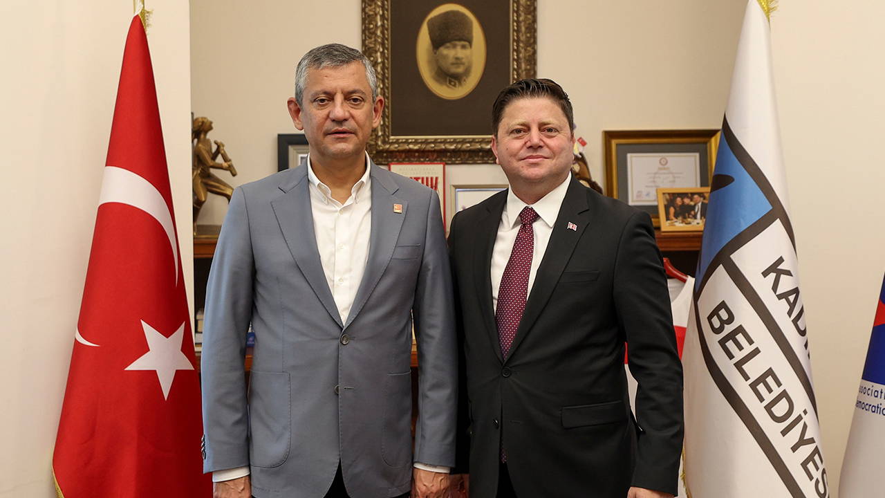 ozgur ozelden kadikoy belediye baskani mesut kosedagina ziyaret JcaeBznD