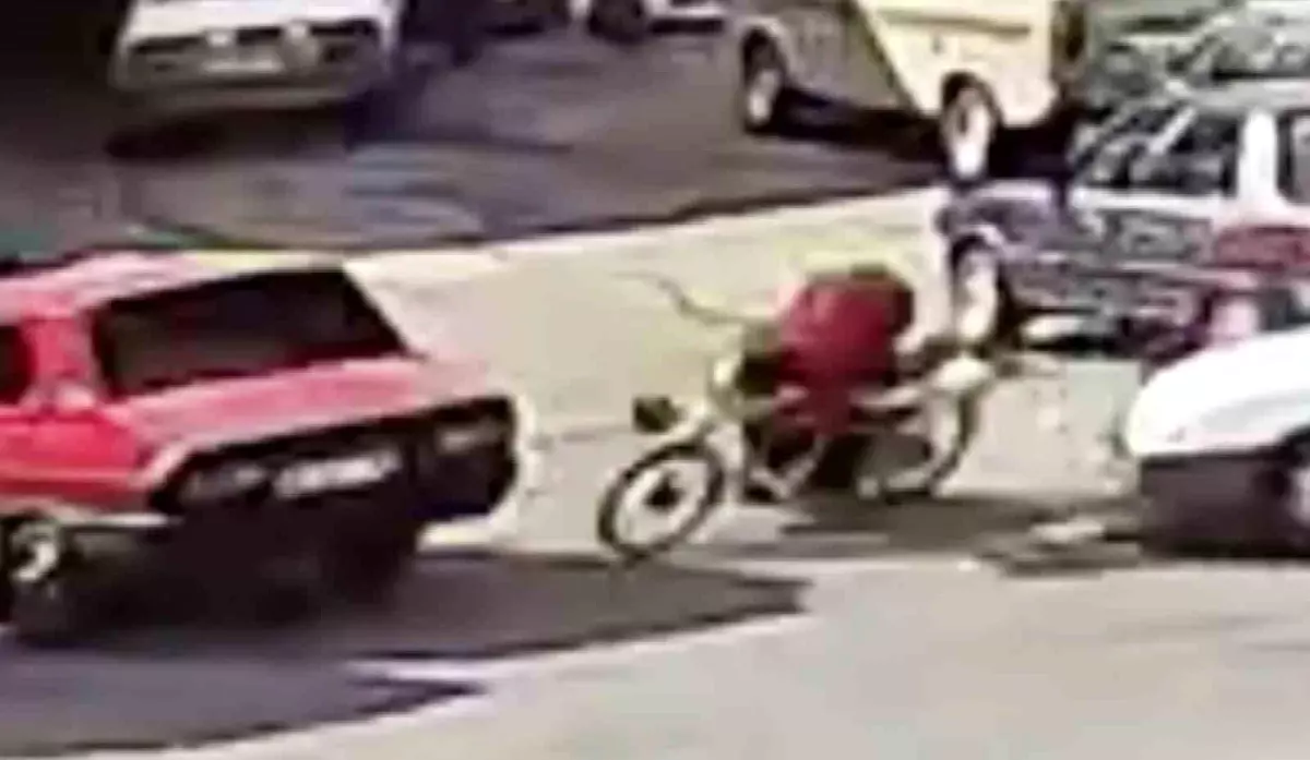 aksarayda motosiklet kazasi 15 yasindaki surucu agir yaralandi PwlH5Bt7.jpg