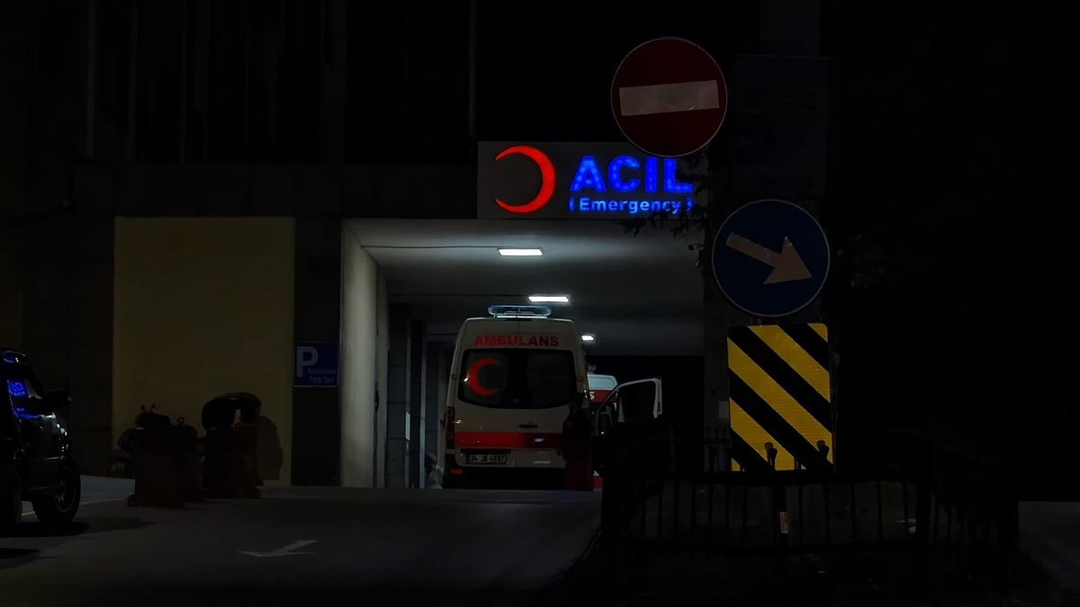 arnavutkoyde borc kavgasinda arkadasi tarfindan bicaklandi pmDNlfzm.jpg