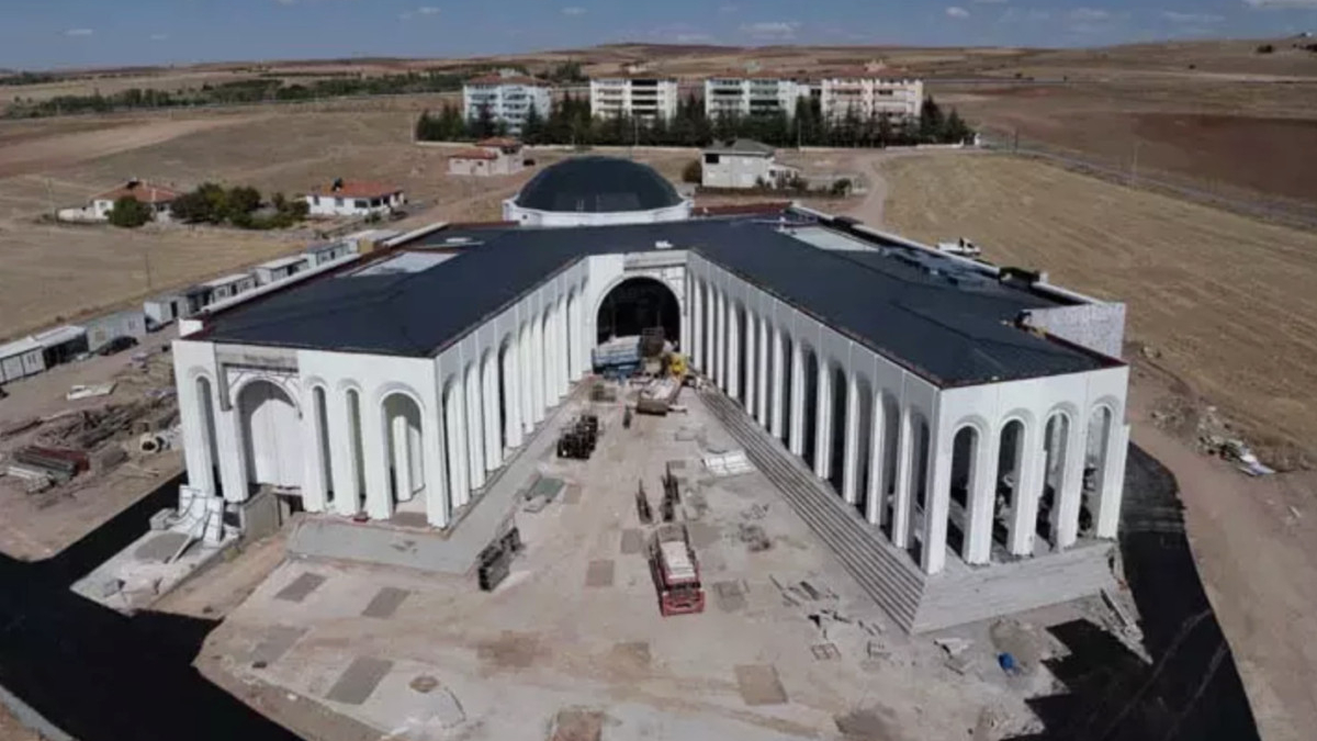 arsasini bahceli hibe etmisti hacibektastaki cemevi 11 ekimde aciliyor 2g3uR7tu