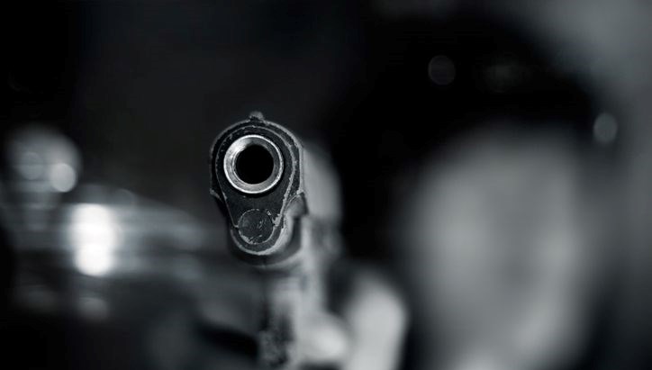 borc tartismasi silahli kavgaya donustu 2 yarali 2 gozalti cSFvxa3f