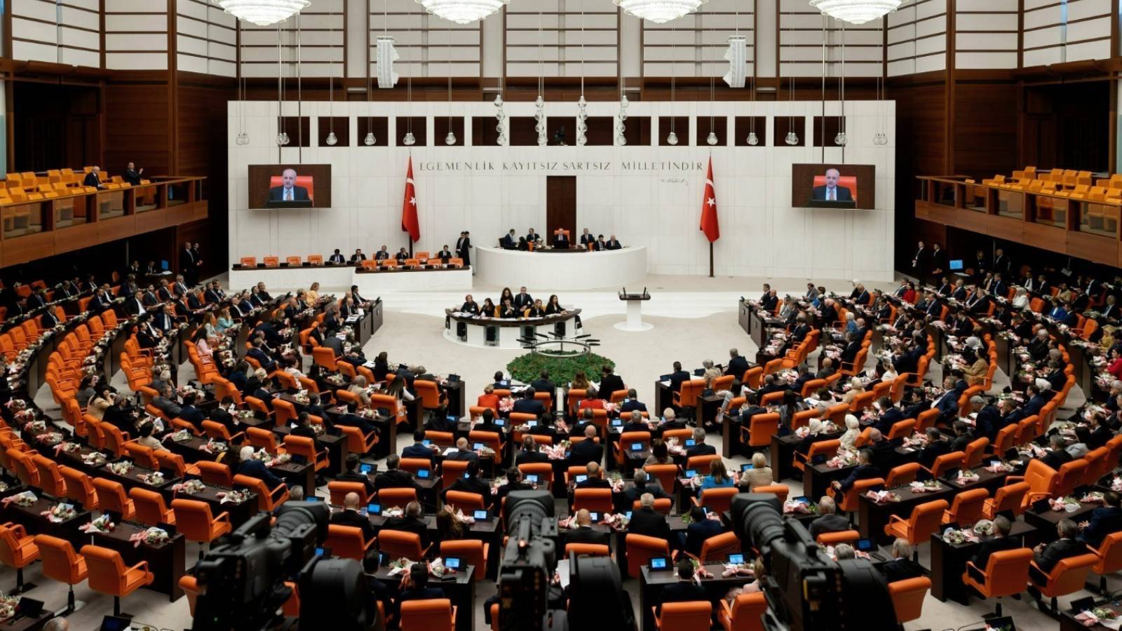 suriye ve iraka asker gondermeye iliskin cumhurbaskanligi tezkeresi tbmm baskanligina sunuldu pkk suriye merkezi yonetimine entegre olmaya yonelik adim atmayi reddediyor ua3V9Qhq.jpg