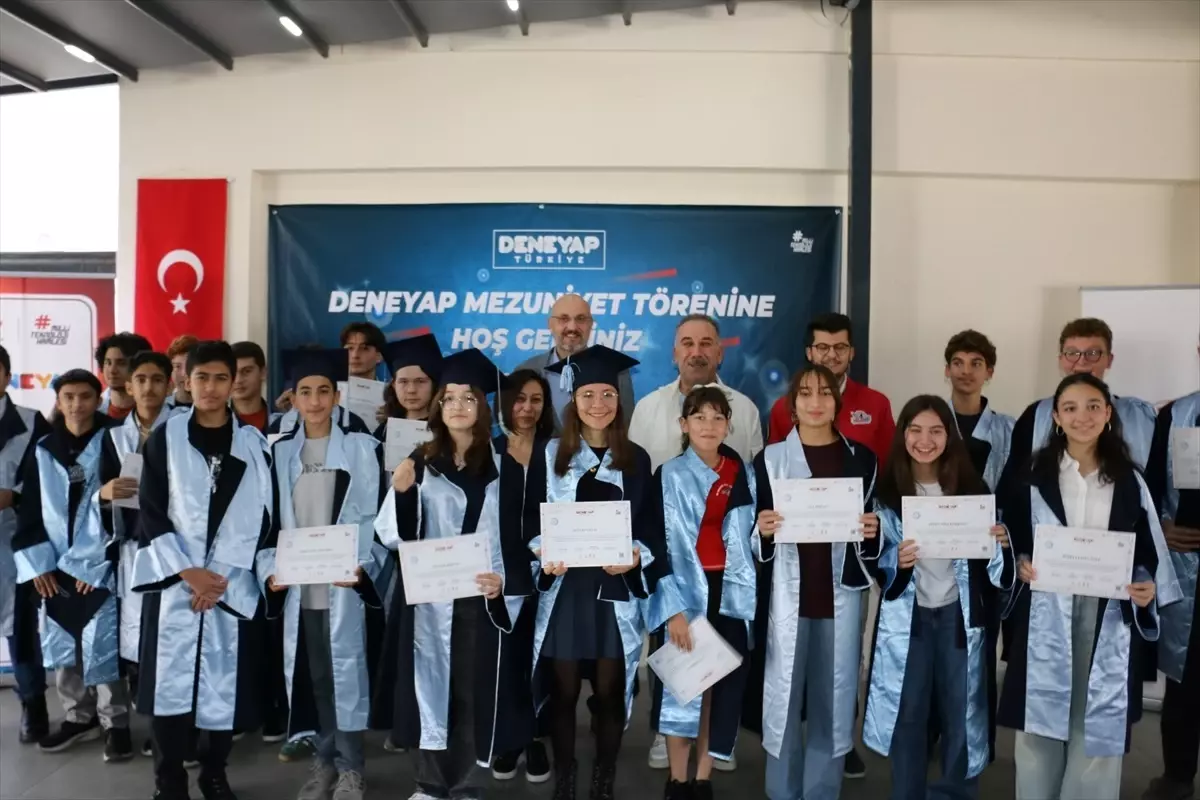 aydinda deneyap teknoloji atolyeleri mezuniyet toreni duzenlendi tfa3TYcV.jpg