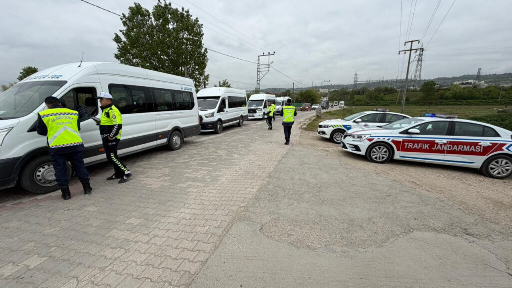 Erbaa’da Okul Servislerine Yoğun Denetim Uygulandı: Ceza Alan Araçlar Belirlendi
