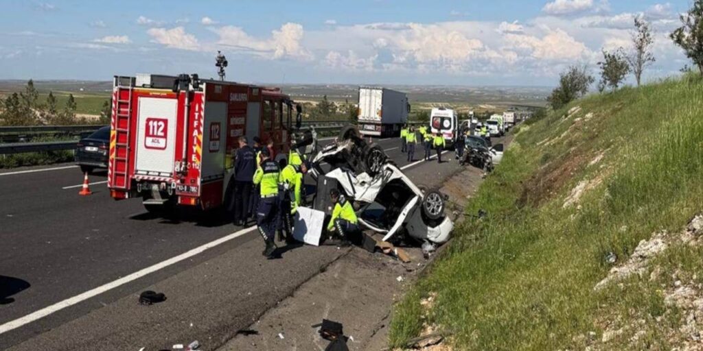 Şanlıurfa’da Feci Zincirleme Kaza: 3 Ölü, 5 Yaralı!