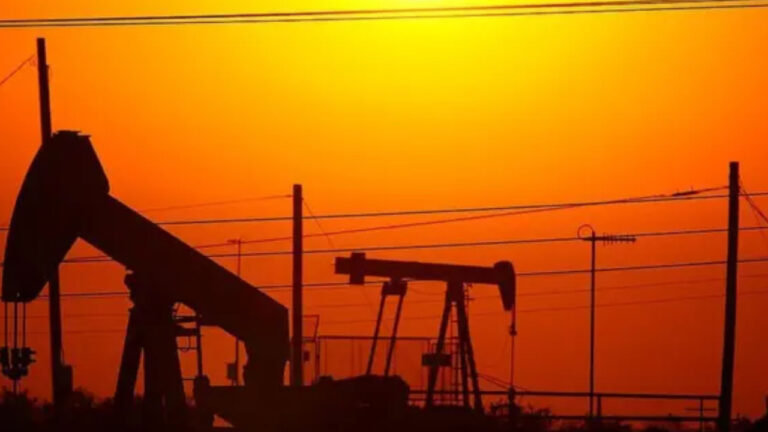 petrol-fiyatlari-rusyaya-200-milyar-ruble-kazandirdi-5VBPjGQE