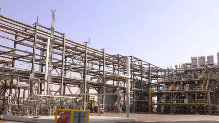 suudi-petrol-devinin-ceosu-her-hafta-100-milyon-varil-kayip-yasaniyor-xSKlEiee