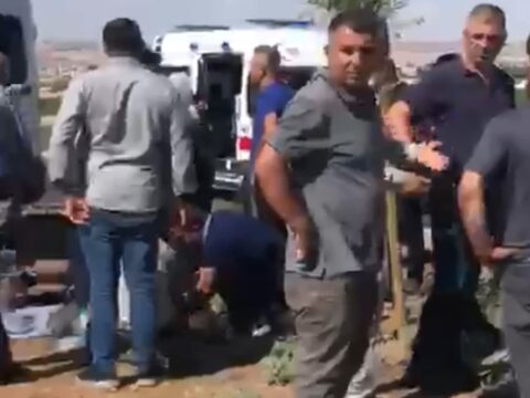Kaza sonrası can pazarı: 15 kişi yaralandı
